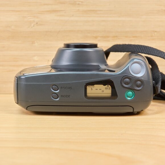 Pentax Zoom 90-WR Point and Shoot 35mm Film Camera - Picture 4 of 7